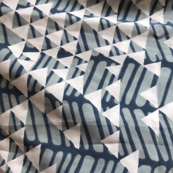 NEW Lula Roe Joy (long vest) - Picture 3 of 4